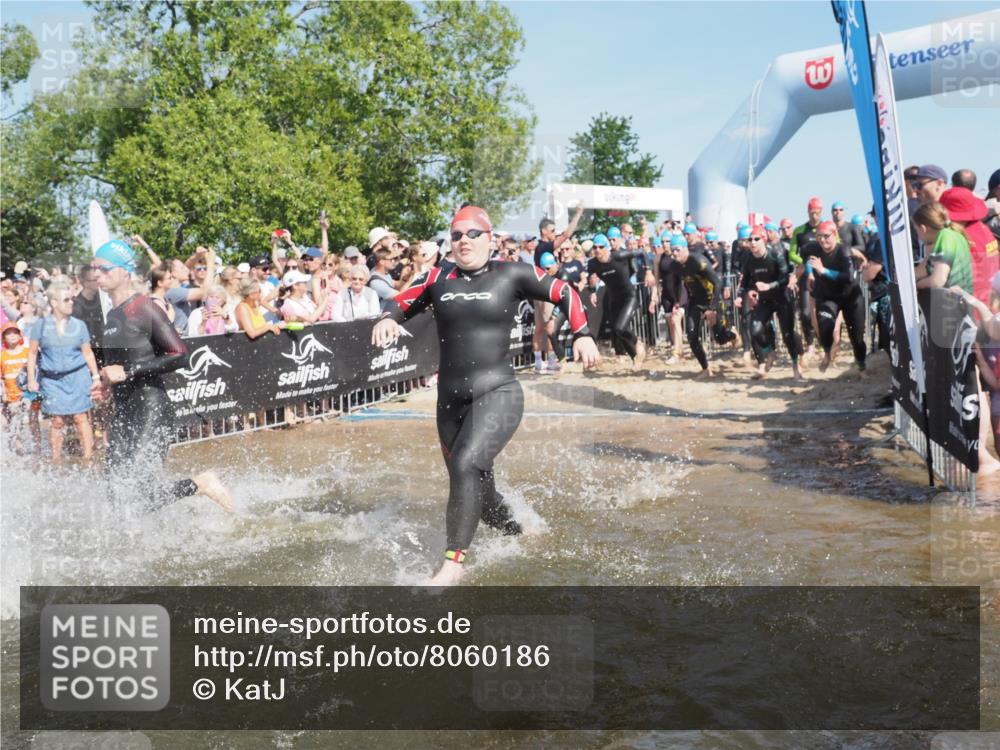 22.06.2025 - Viking Triathlon KatJ http://msf.ph/oto/8060186 22.06.2025 10:00:33 Schwimmen 1, 6, 7, 11, 13, 14, 30, 45, 46, 52, 87, 152, 176, 178, 196, 198, 200, 230, 286, 374, 401, 526, 534, 623, 628, 641, 642, 651, 661 meine-sportfotos.de