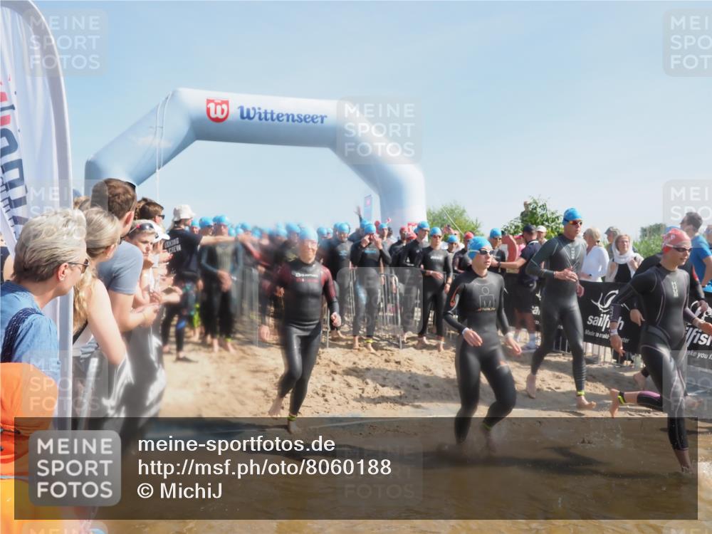 22.06.2025 - Viking Triathlon MichiJ http://msf.ph/oto/8060188 22.06.2025 10:05:31 Schwimmen 22, 150, 167, 181, 210, 228, 314, 437, 439, 462, 538, 601, 603, 654, 655 meine-sportfotos.de