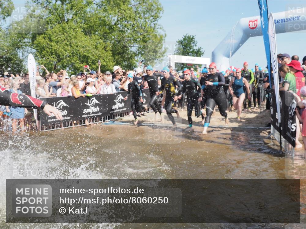 22.06.2025 - Viking Triathlon KatJ http://msf.ph/oto/8060250 22.06.2025 10:00:34 Schwimmen 1, 6, 7, 8, 11, 13, 14, 30, 45, 46, 52, 87, 152, 176, 178, 196, 198, 200, 230, 286, 374, 401, 414, 526, 534, 616, 623, 628, 641, 642, 651, 661 meine-sportfotos.de