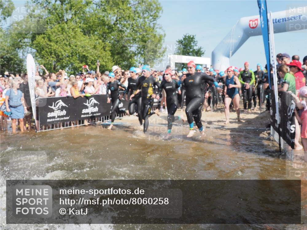 22.06.2025 - Viking Triathlon KatJ http://msf.ph/oto/8060258 22.06.2025 10:00:34 Schwimmen 1, 6, 7, 8, 11, 13, 14, 30, 45, 46, 52, 87, 152, 176, 178, 196, 198, 200, 230, 286, 374, 401, 414, 526, 534, 616, 623, 628, 641, 642, 651, 661 meine-sportfotos.de