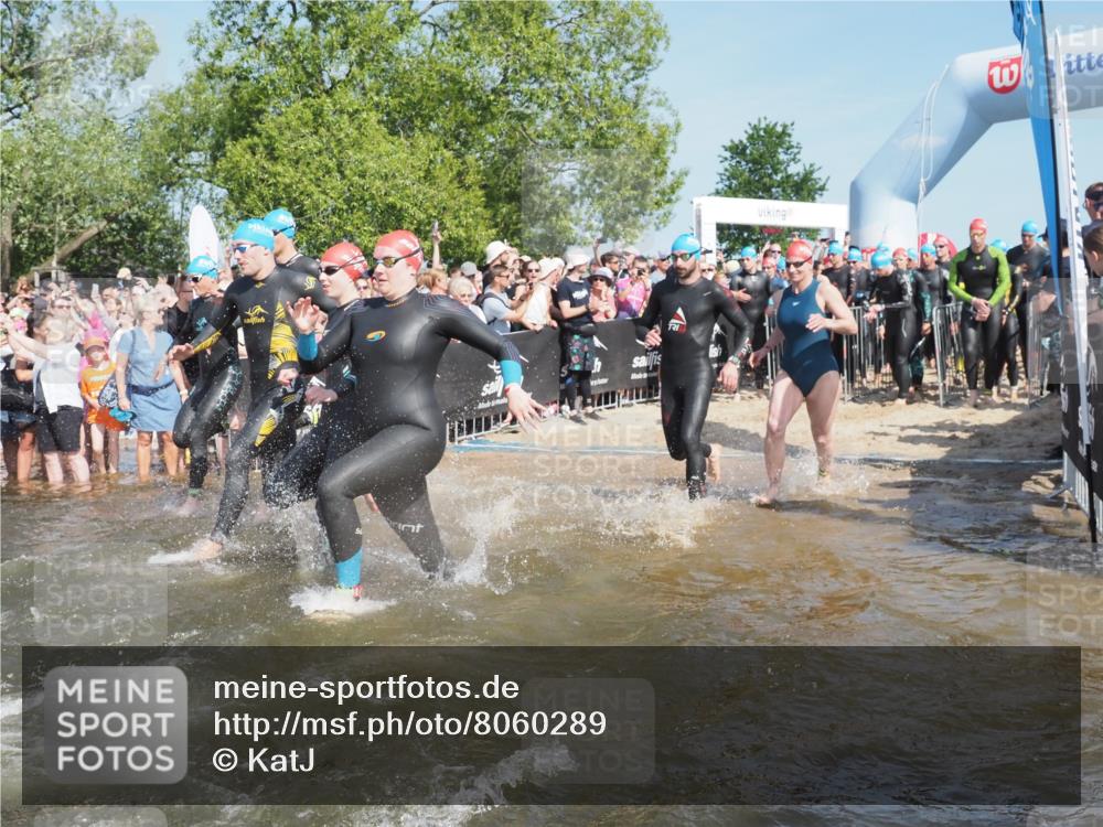 22.06.2025 - Viking Triathlon KatJ http://msf.ph/oto/8060289 22.06.2025 10:00:35 Schwimmen 1, 7, 8, 11, 13, 30, 45, 52, 87, 152, 178, 196, 198, 200, 230, 374, 401, 414, 526, 534, 616, 623, 628, 641, 642, 651, 661 meine-sportfotos.de