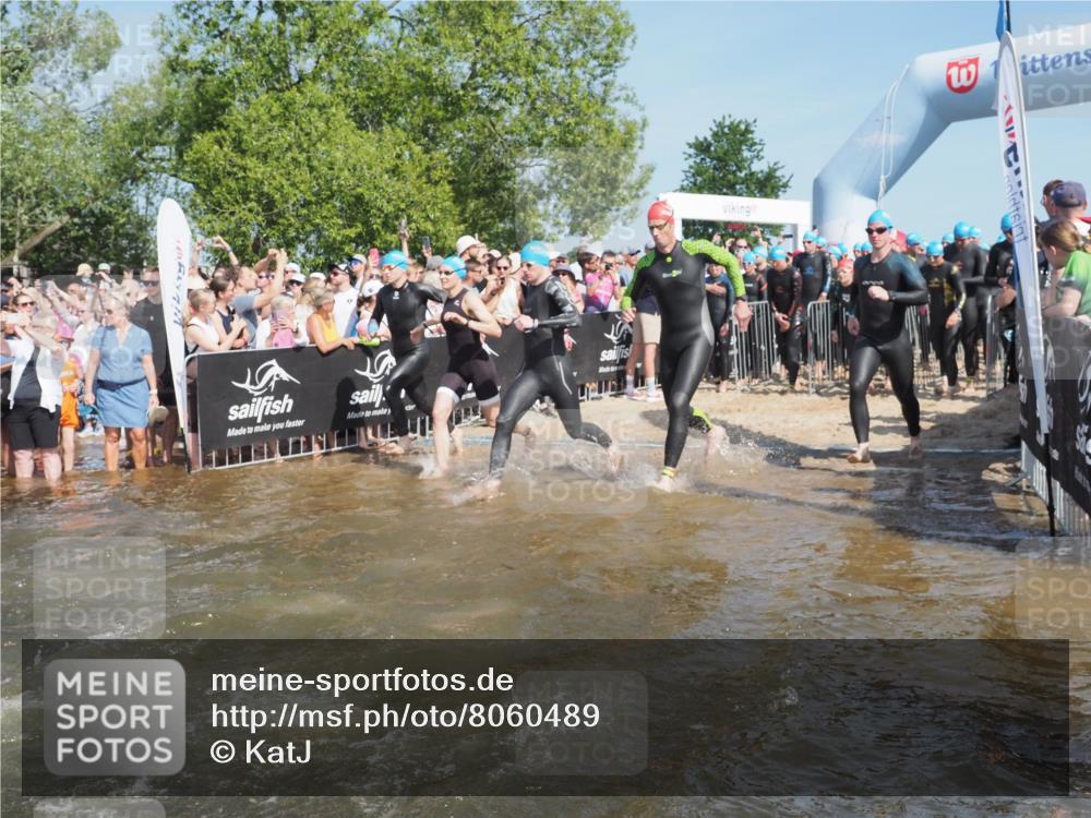22.06.2025 - Viking Triathlon KatJ http://msf.ph/oto/8060489 22.06.2025 10:00:37 Schwimmen 1, 7, 8, 9, 11, 13, 30, 45, 52, 87, 145, 178, 196, 200, 368, 374, 401, 414, 526, 534, 612, 613, 616, 623, 628, 641, 642, 651 meine-sportfotos.de