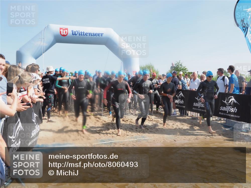22.06.2025 - Viking Triathlon MichiJ http://msf.ph/oto/8060493 22.06.2025 10:05:51 Schwimmen 68, 128, 135, 194, 211, 275, 379, 397, 441, 442, 465, 517, 530, 633, 653 meine-sportfotos.de