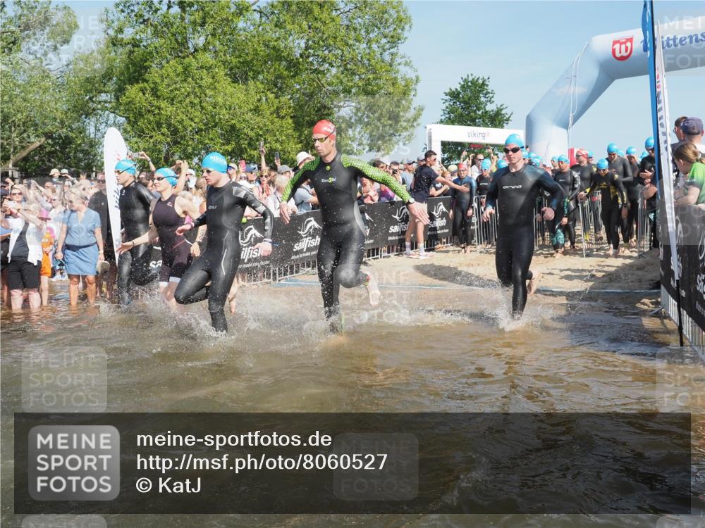22.06.2025 - Viking Triathlon KatJ http://msf.ph/oto/8060527 22.06.2025 10:00:38 Schwimmen 1, 7, 8, 9, 11, 13, 30, 45, 87, 145, 178, 196, 200, 368, 374, 401, 414, 526, 534, 612, 613, 616, 623, 628, 641, 642, 651 meine-sportfotos.de
