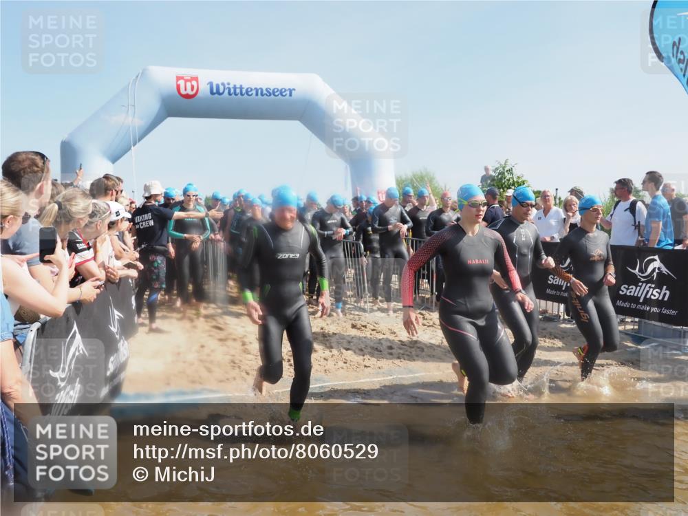 22.06.2025 - Viking Triathlon MichiJ http://msf.ph/oto/8060529 22.06.2025 10:05:52 Schwimmen 68, 128, 135, 194, 211, 275, 379, 397, 441, 442, 465, 517, 530, 633, 653 meine-sportfotos.de