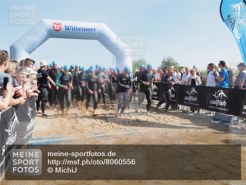 22.06.2025 - Viking Triathlon MichiJ http://msf.ph/oto/8060556 22.06.2025 10:05:56 Schwimmen 68, 128, 169, 211, 269, 275, 397, 441, 442, 460, 465, 530, 633, 644 meine-sportfotos.de