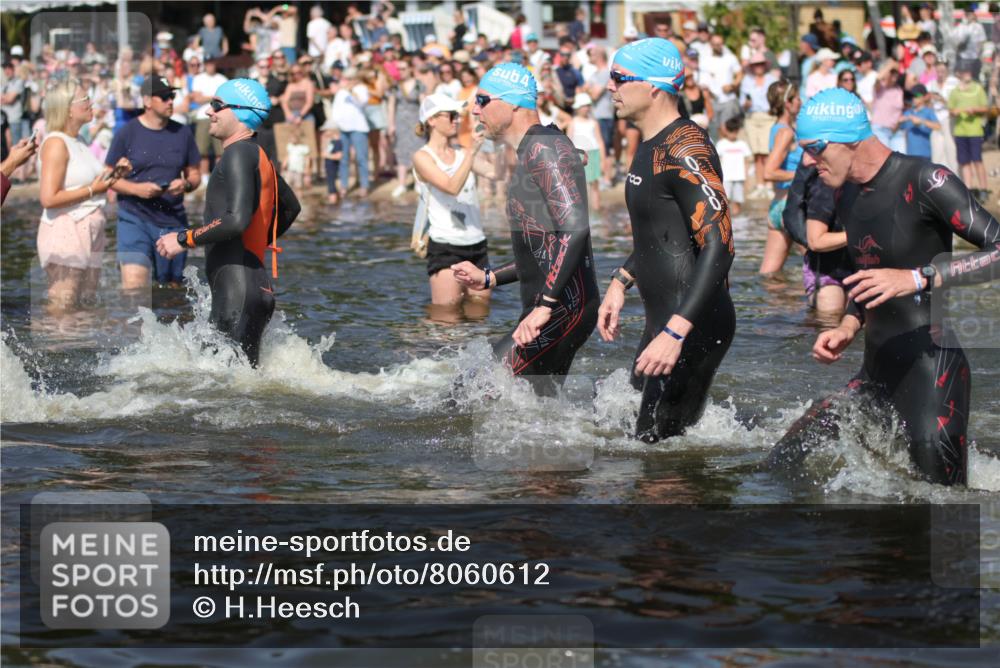 22.06.2025 - Viking Triathlon H.Heesch http://msf.ph/oto/8060612 22.06.2025 10:02:45 Schwimmen 40, 98, 161, 164, 264, 323, 340, 366, 427, 429, 430, 486, 548, 552, 608 meine-sportfotos.de