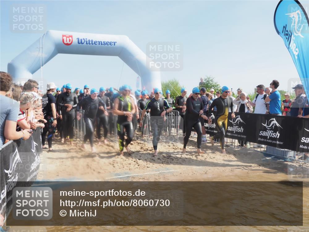 22.06.2025 - Viking Triathlon MichiJ http://msf.ph/oto/8060730 22.06.2025 10:06:07 Schwimmen 39, 41, 144, 169, 249, 266, 269, 325, 390, 446, 460, 489, 508, 644 meine-sportfotos.de