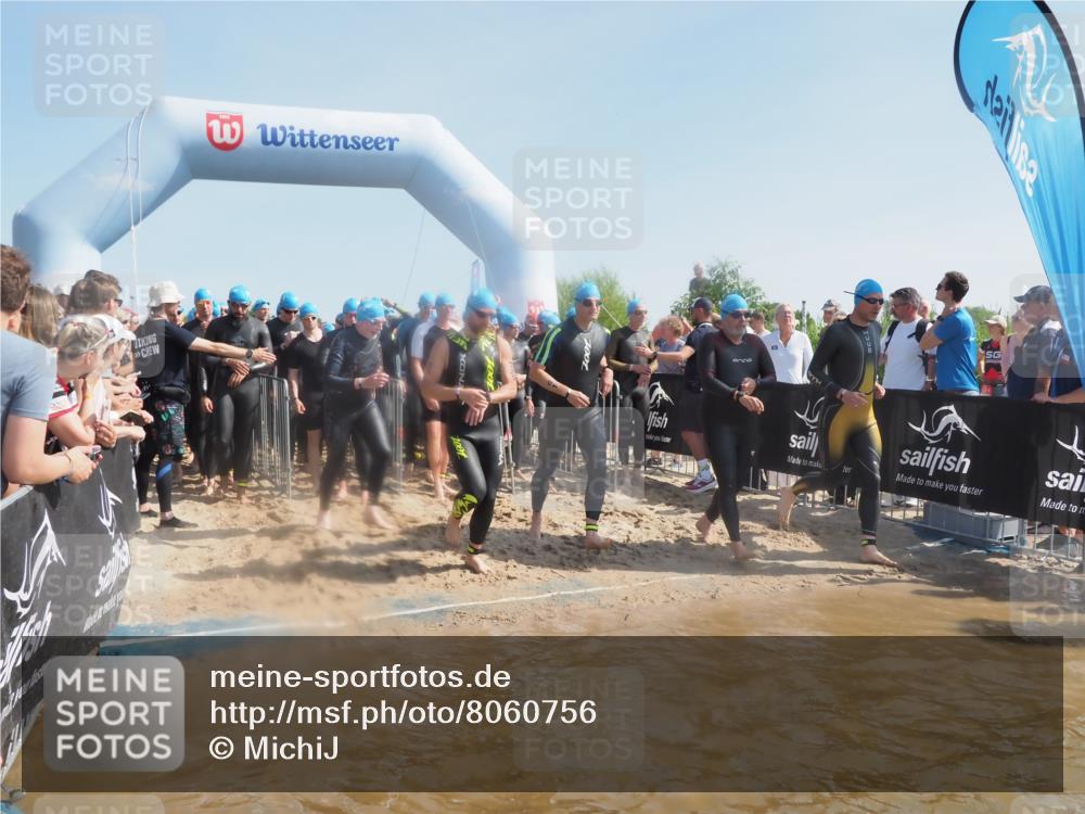 22.06.2025 - Viking Triathlon MichiJ http://msf.ph/oto/8060756 22.06.2025 10:06:07 Schwimmen 39, 41, 144, 169, 249, 266, 269, 325, 390, 446, 460, 489, 508, 644 meine-sportfotos.de