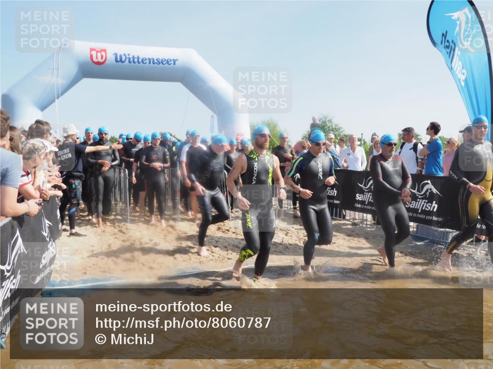 22.06.2025 - Viking Triathlon MichiJ http://msf.ph/oto/8060787 22.06.2025 10:06:08 Schwimmen 39, 41, 144, 169, 249, 266, 269, 325, 390, 446, 460, 489, 508, 644 meine-sportfotos.de