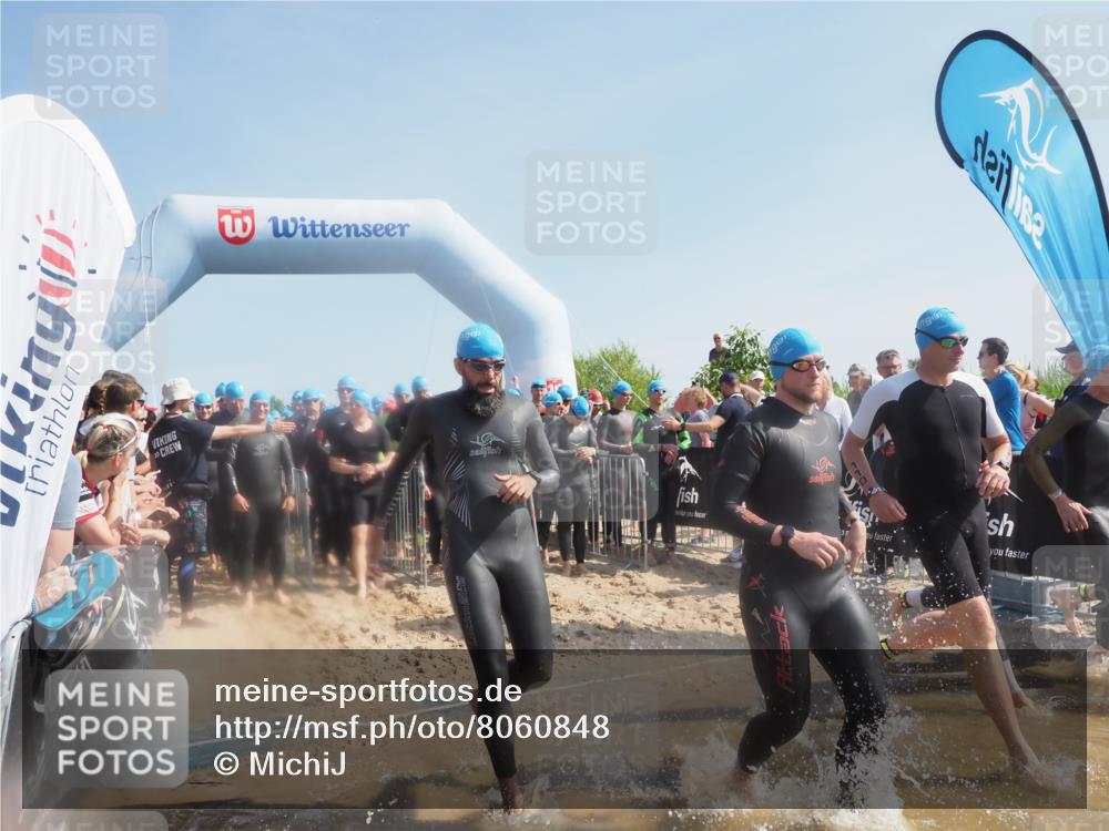 22.06.2025 - Viking Triathlon MichiJ http://msf.ph/oto/8060848 22.06.2025 10:06:12 Schwimmen 39, 41, 60, 84, 110, 144, 191, 249, 266, 325, 390, 440, 446, 489, 508 meine-sportfotos.de