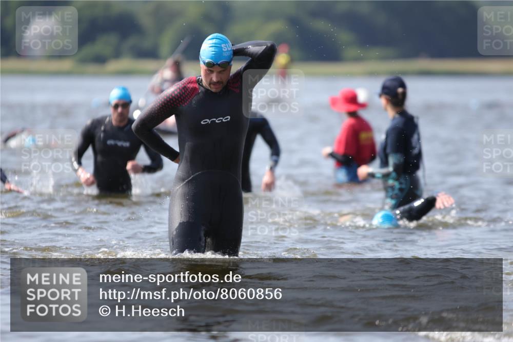 22.06.2025 - Viking Triathlon H.Heesch http://msf.ph/oto/8060856 22.06.2025 10:38:11 Schwimmen 61, 72, 89, 179, 191, 209, 269, 447, 509, 535, 662 meine-sportfotos.de