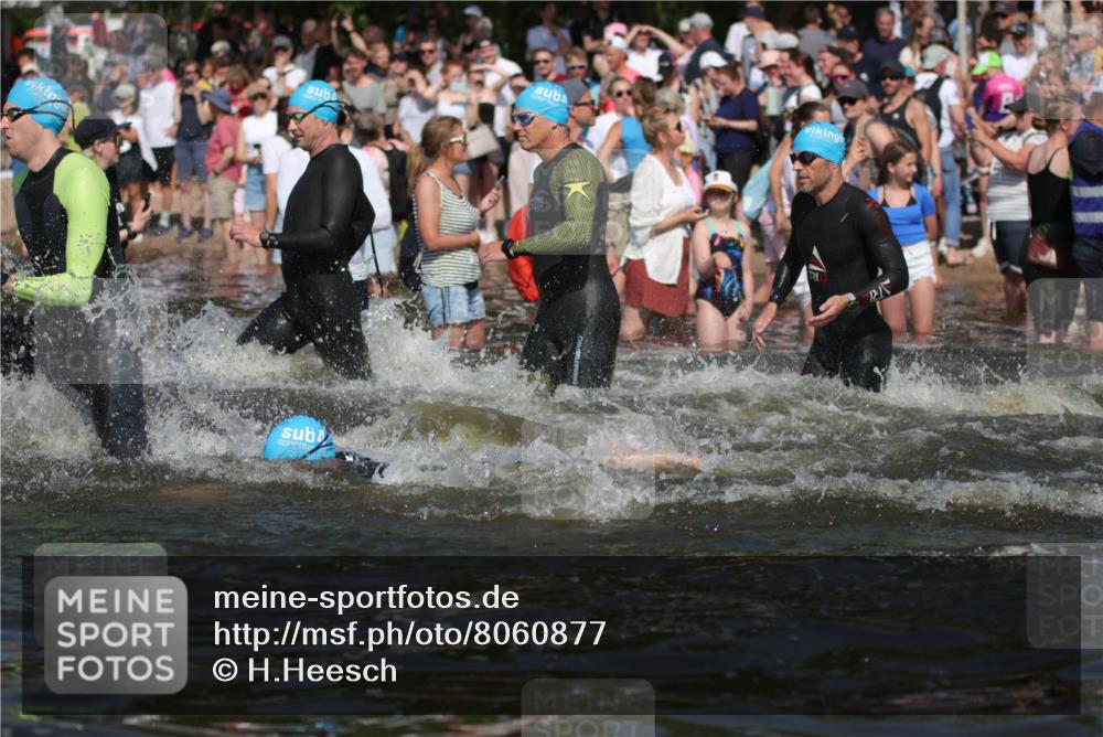 22.06.2025 - Viking Triathlon H.Heesch http://msf.ph/oto/8060877 22.06.2025 10:03:12 Schwimmen 20, 134, 177, 187, 204, 208, 334, 348, 349, 478, 505, 524, 602, 636, 660 meine-sportfotos.de