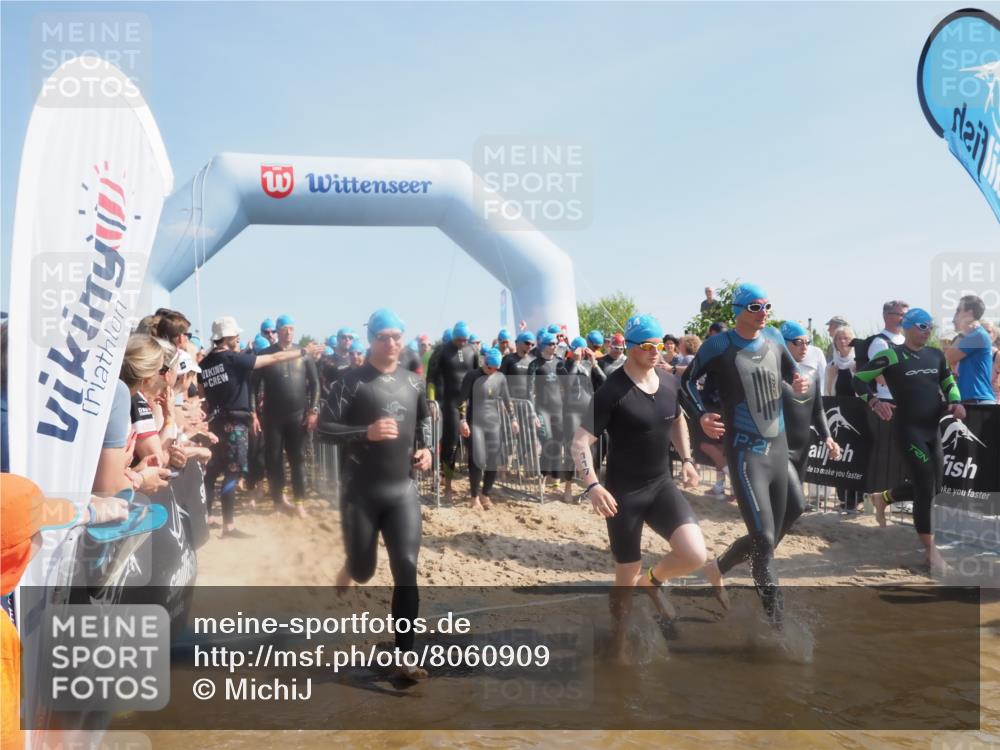 22.06.2025 - Viking Triathlon MichiJ http://msf.ph/oto/8060909 22.06.2025 10:06:17 Schwimmen 39, 41, 60, 84, 110, 117, 153, 191, 266, 325, 385, 440, 446, 487, 535 meine-sportfotos.de