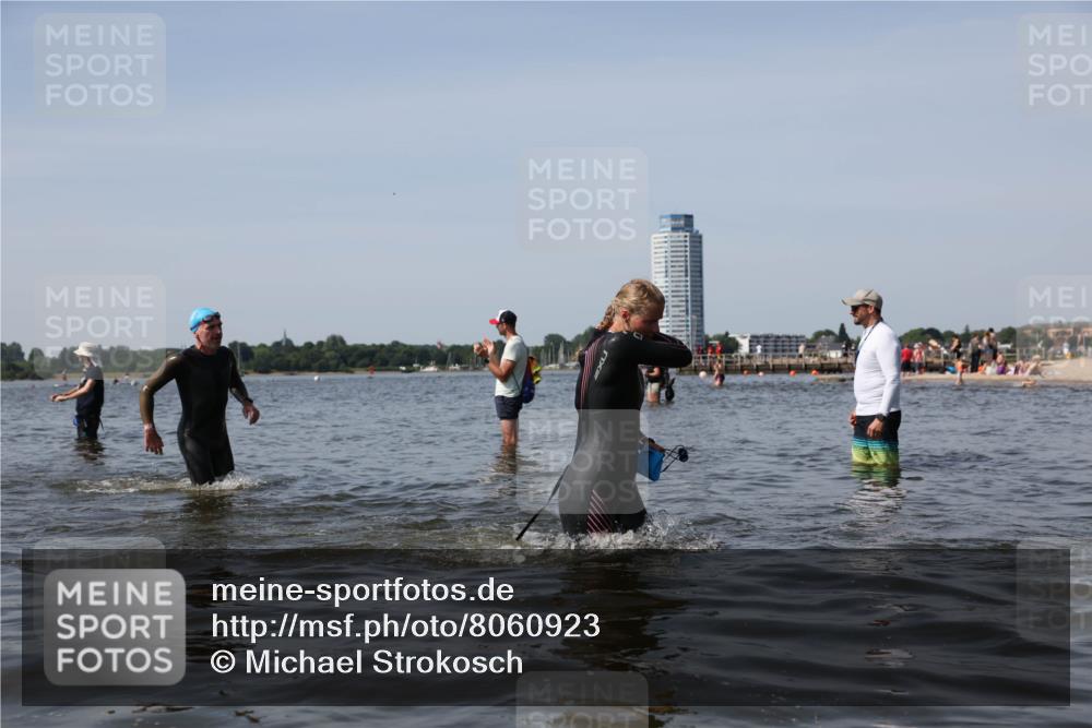 22.06.2025 - Viking Triathlon Michael Strokosch http://msf.ph/oto/8060923 22.06.2025 10:44:43 Schwimmen 18, 219, 440, 446 meine-sportfotos.de