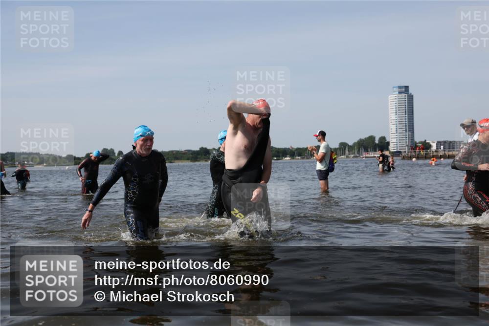 22.06.2025 - Viking Triathlon Michael Strokosch http://msf.ph/oto/8060990 22.06.2025 10:44:56 Schwimmen 39, 168, 440, 638, 653 meine-sportfotos.de