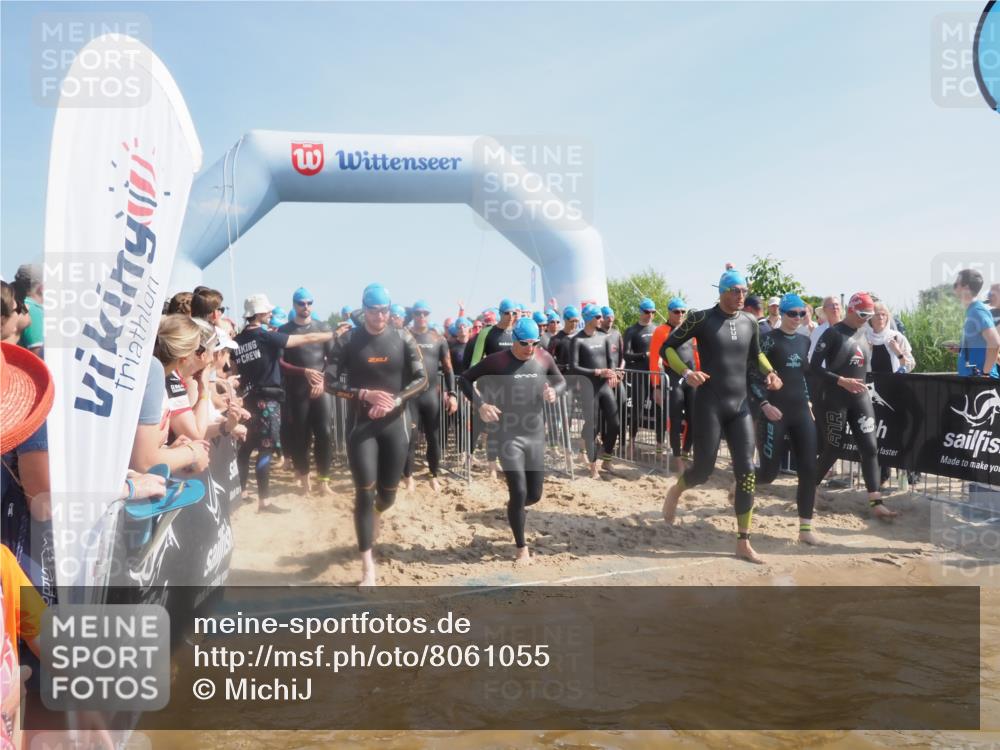 22.06.2025 - Viking Triathlon MichiJ http://msf.ph/oto/8061055 22.06.2025 10:06:27 Schwimmen 18, 24, 36, 117, 153, 168, 186, 192, 261, 298, 385, 450, 487, 535, 606 meine-sportfotos.de