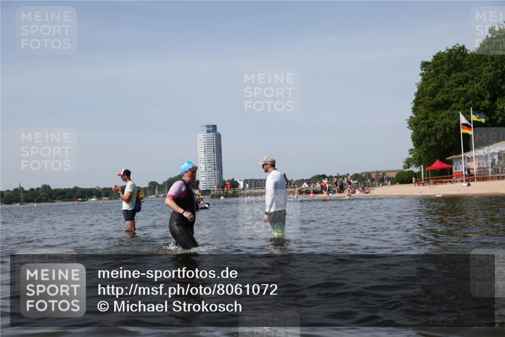 22.06.2025 - Viking Triathlon Michael Strokosch http://msf.ph/oto/8061072 22.06.2025 10:45:12 Schwimmen 39, 68, 346, 493, 503 meine-sportfotos.de