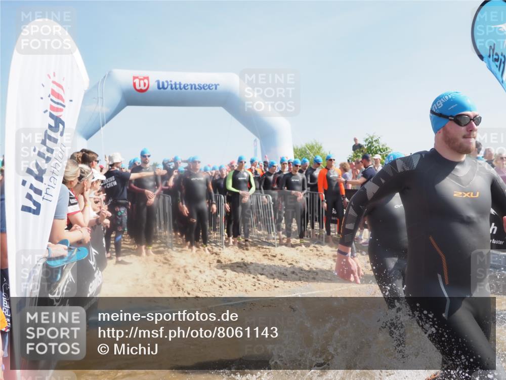 22.06.2025 - Viking Triathlon MichiJ http://msf.ph/oto/8061143 22.06.2025 10:06:28 Schwimmen 18, 24, 36, 117, 153, 168, 186, 192, 261, 298, 385, 450, 487, 535, 606 meine-sportfotos.de