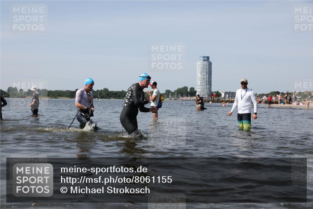 22.06.2025 - Viking Triathlon Michael Strokosch http://msf.ph/oto/8061155 22.06.2025 10:45:25 Schwimmen 68, 102, 108, 466, 503, 605 meine-sportfotos.de