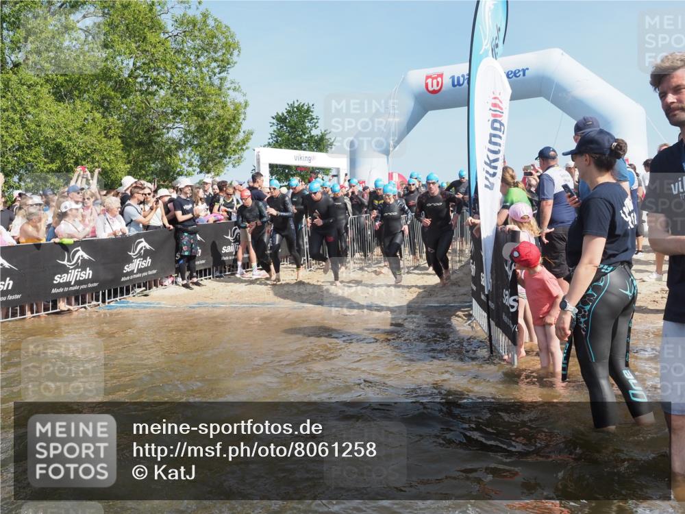 22.06.2025 - Viking Triathlon KatJ http://msf.ph/oto/8061258 22.06.2025 10:00:52 Schwimmen 90, 132, 184, 243, 258, 289, 300, 301, 306, 352, 384, 491, 630, 652, 658 meine-sportfotos.de