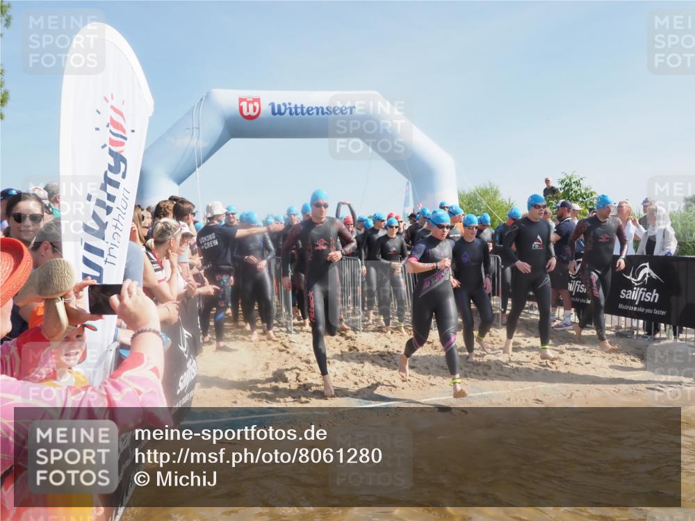 22.06.2025 - Viking Triathlon MichiJ http://msf.ph/oto/8061280 22.06.2025 10:06:42 Schwimmen 44, 74, 93, 109, 159, 165, 205, 217, 219, 257, 282, 358, 376, 501, 625 meine-sportfotos.de