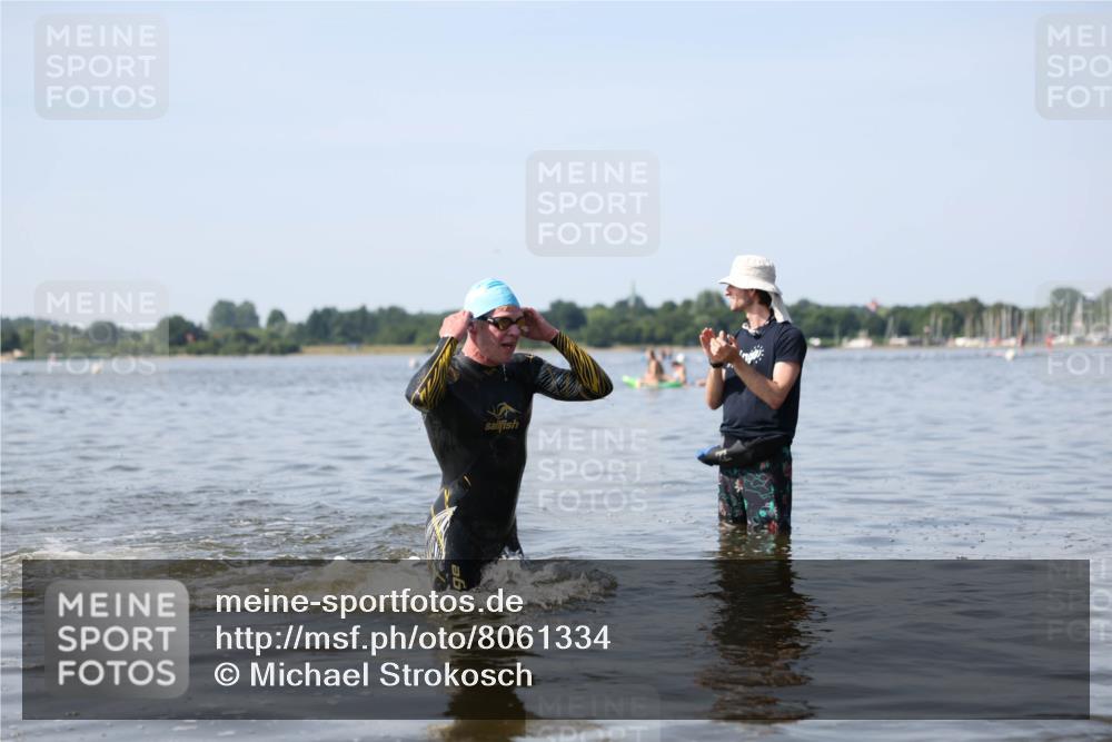 22.06.2025 - Viking Triathlon Michael Strokosch http://msf.ph/oto/8061334 22.06.2025 10:25:35 Schwimmen 2, 420, 485, 544, 641 meine-sportfotos.de