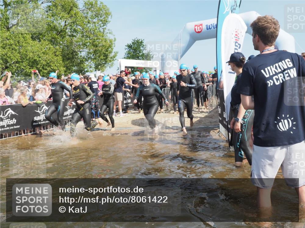 22.06.2025 - Viking Triathlon KatJ http://msf.ph/oto/8061422 22.06.2025 10:00:58 Schwimmen 12, 50, 63, 90, 113, 124, 132, 236, 243, 258, 300, 301, 347, 350, 352, 384, 458, 652, 658 meine-sportfotos.de