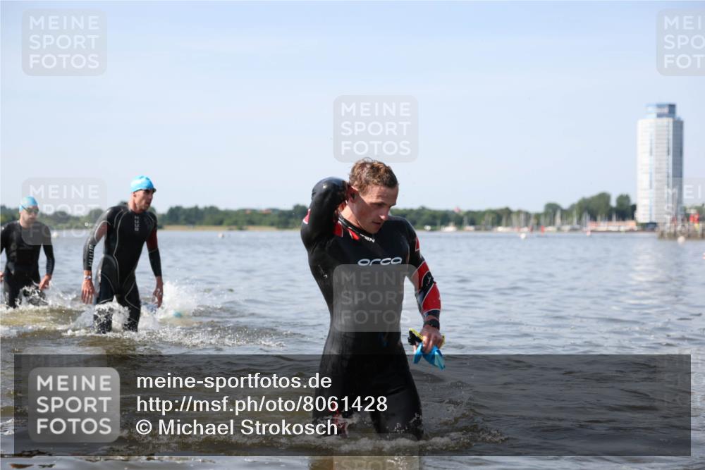 22.06.2025 - Viking Triathlon Michael Strokosch http://msf.ph/oto/8061428 22.06.2025 10:25:42 Schwimmen 2, 10, 420, 455, 485, 544, 557 meine-sportfotos.de