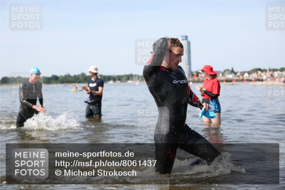 22.06.2025 - Viking Triathlon Michael Strokosch http://msf.ph/oto/8061437 22.06.2025 10:25:44 Schwimmen 2, 10, 420, 455, 485, 544, 557 meine-sportfotos.de