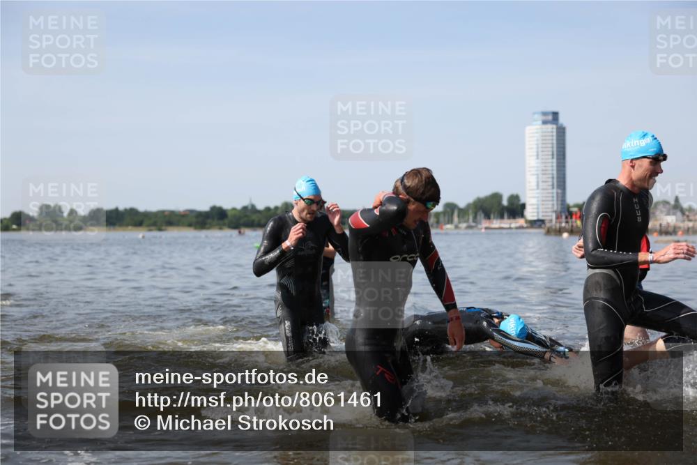 22.06.2025 - Viking Triathlon Michael Strokosch http://msf.ph/oto/8061461 22.06.2025 10:25:46 Schwimmen 2, 10, 49, 420, 455, 485, 544, 557 meine-sportfotos.de