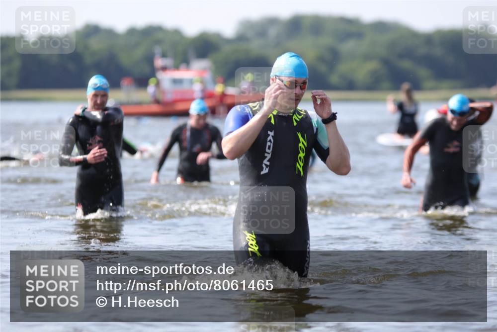 22.06.2025 - Viking Triathlon H.Heesch http://msf.ph/oto/8061465 22.06.2025 10:41:05 Schwimmen 94, 153, 314, 389, 496, 631 meine-sportfotos.de