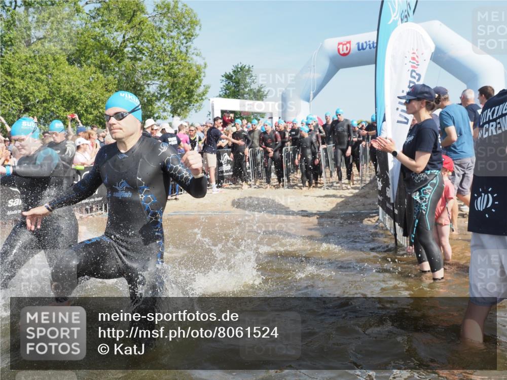 22.06.2025 - Viking Triathlon KatJ http://msf.ph/oto/8061524 22.06.2025 10:00:59 Schwimmen 12, 50, 63, 90, 113, 124, 236, 243, 294, 300, 347, 350, 384, 458, 658 meine-sportfotos.de