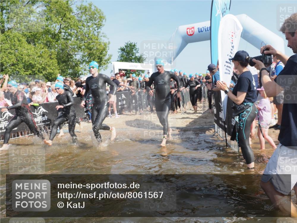 22.06.2025 - Viking Triathlon KatJ http://msf.ph/oto/8061567 22.06.2025 10:01:02 Schwimmen 12, 50, 63, 90, 113, 124, 236, 243, 294, 300, 347, 350, 384, 458, 658 meine-sportfotos.de