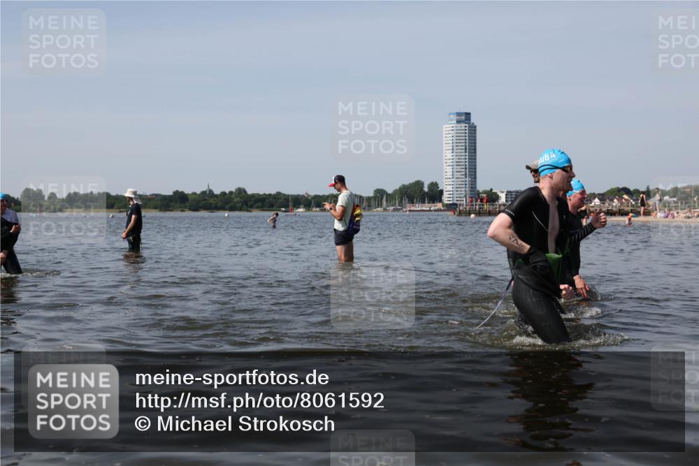 22.06.2025 - Viking Triathlon Michael Strokosch http://msf.ph/oto/8061592 22.06.2025 10:46:36 Schwimmen 60, 143, 206, 333, 479 meine-sportfotos.de