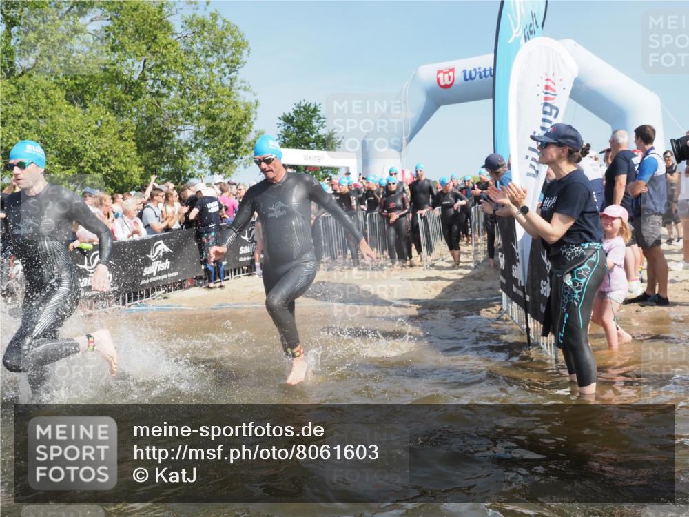 22.06.2025 - Viking Triathlon KatJ http://msf.ph/oto/8061603 22.06.2025 10:01:03 Schwimmen 12, 50, 63, 90, 113, 124, 236, 243, 294, 300, 347, 350, 384, 458, 658 meine-sportfotos.de