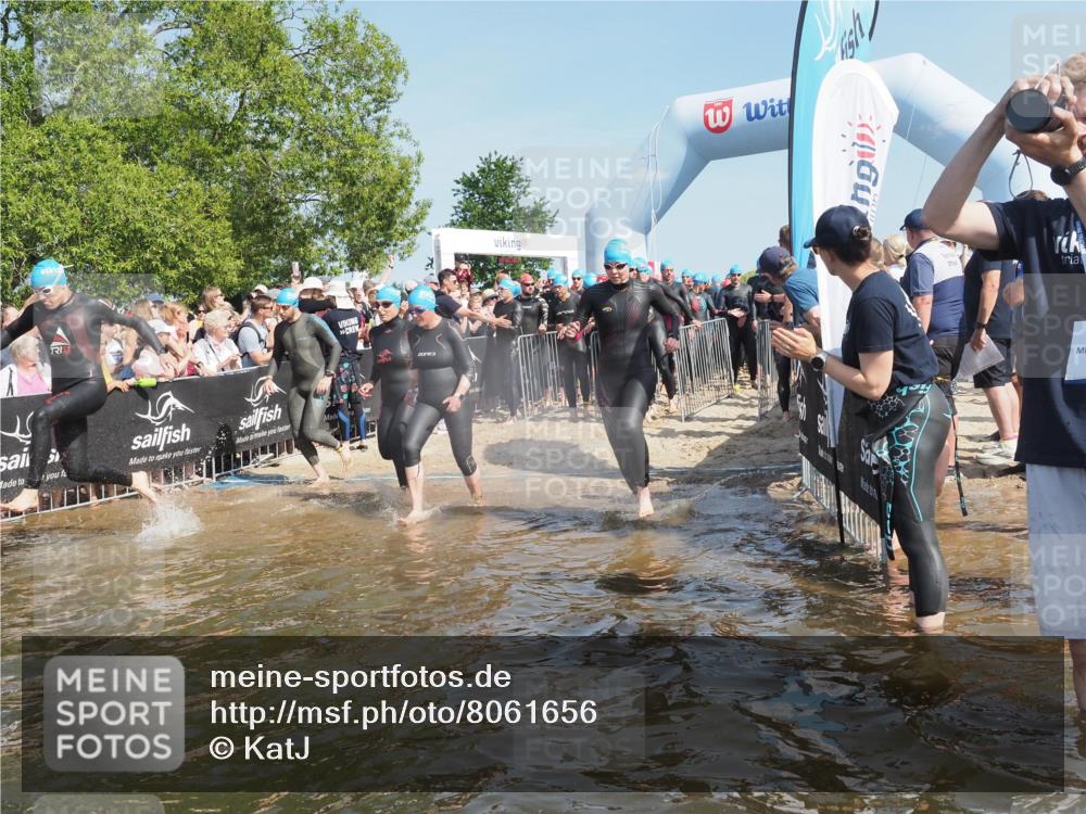 22.06.2025 - Viking Triathlon KatJ http://msf.ph/oto/8061656 22.06.2025 10:01:08 Schwimmen 12, 50, 63, 113, 124, 131, 147, 236, 294, 330, 347, 350, 443, 458, 488 meine-sportfotos.de