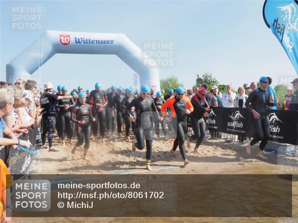 22.06.2025 - Viking Triathlon MichiJ http://msf.ph/oto/8061702 22.06.2025 10:07:06 Schwimmen 64, 123, 190, 244, 328, 369, 402, 431, 467, 494, 498, 519, 607, 631, 649 meine-sportfotos.de
