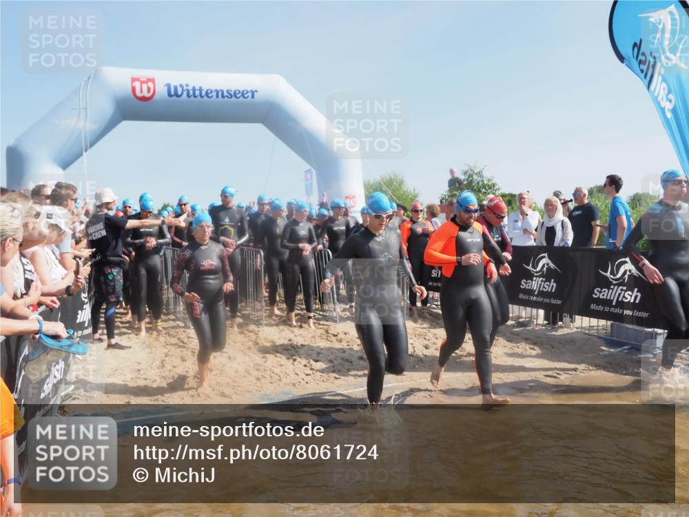 22.06.2025 - Viking Triathlon MichiJ http://msf.ph/oto/8061724 22.06.2025 10:07:07 Schwimmen 64, 123, 190, 244, 328, 369, 402, 431, 467, 494, 498, 519, 607, 631, 649 meine-sportfotos.de