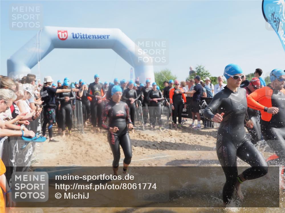22.06.2025 - Viking Triathlon MichiJ http://msf.ph/oto/8061774 22.06.2025 10:07:07 Schwimmen 64, 123, 190, 244, 328, 369, 402, 431, 467, 494, 498, 519, 607, 631, 649 meine-sportfotos.de