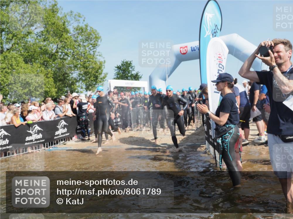 22.06.2025 - Viking Triathlon KatJ http://msf.ph/oto/8061789 22.06.2025 10:01:12 Schwimmen 12, 53, 63, 131, 147, 173, 214, 294, 330, 341, 350, 443, 444, 458, 488 meine-sportfotos.de