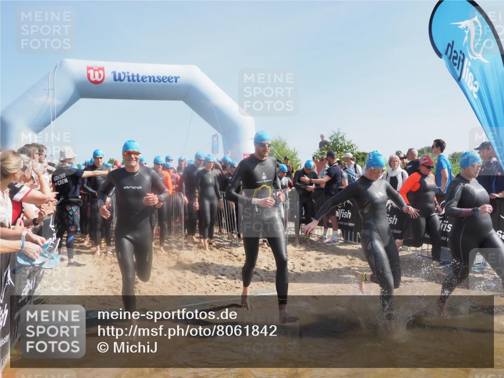 22.06.2025 - Viking Triathlon MichiJ http://msf.ph/oto/8061842 22.06.2025 10:07:12 Schwimmen 64, 123, 190, 201, 202, 223, 328, 402, 431, 463, 519, 607, 631, 637, 649 meine-sportfotos.de