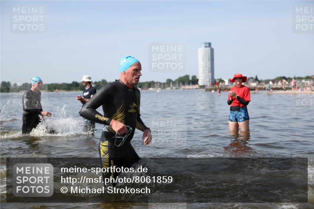 22.06.2025 - Viking Triathlon Michael Strokosch http://msf.ph/oto/8061859 22.06.2025 10:27:00 Schwimmen 52, 81, 145, 288, 623, 661 meine-sportfotos.de