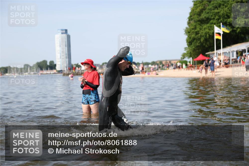 22.06.2025 - Viking Triathlon Michael Strokosch http://msf.ph/oto/8061888 22.06.2025 10:27:03 Schwimmen 52, 81, 145, 288, 623, 661 meine-sportfotos.de