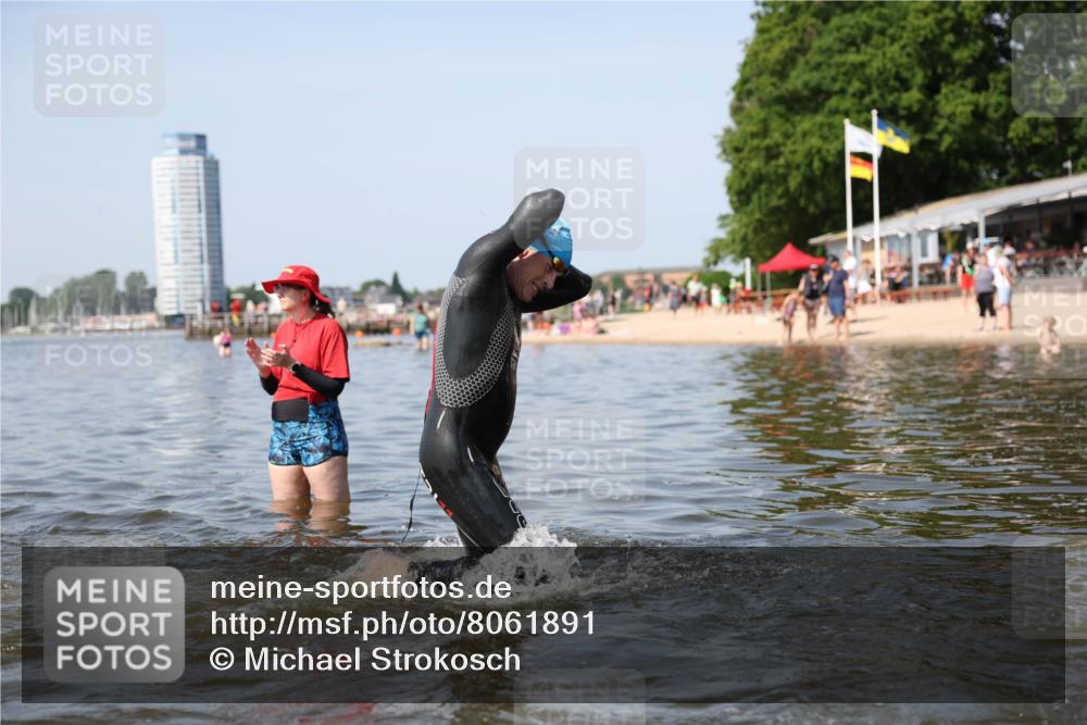 22.06.2025 - Viking Triathlon Michael Strokosch http://msf.ph/oto/8061891 22.06.2025 10:27:03 Schwimmen 52, 81, 145, 288, 623, 661 meine-sportfotos.de