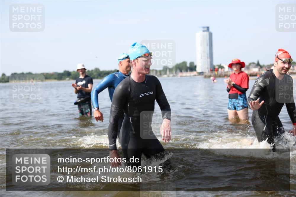 22.06.2025 - Viking Triathlon Michael Strokosch http://msf.ph/oto/8061915 22.06.2025 10:27:06 Schwimmen 52, 81, 145, 288, 623, 661 meine-sportfotos.de
