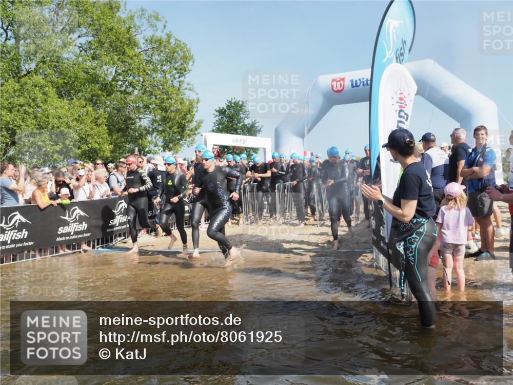 22.06.2025 - Viking Triathlon KatJ http://msf.ph/oto/8061925 22.06.2025 10:01:17 Schwimmen 38, 53, 131, 147, 173, 214, 284, 287, 311, 330, 341, 443, 444, 488, 643 meine-sportfotos.de