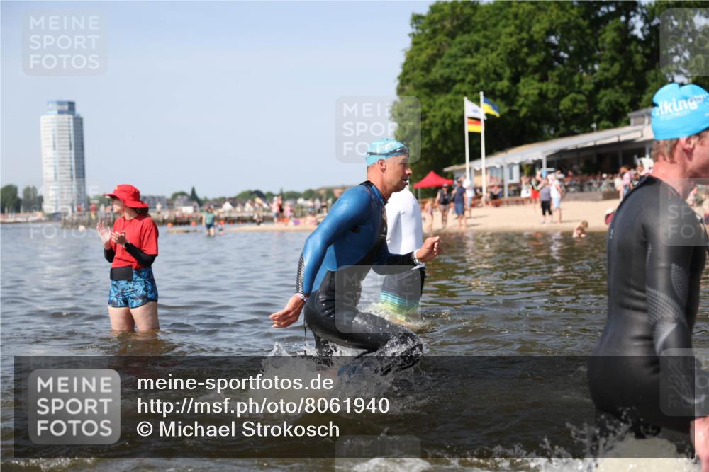 22.06.2025 - Viking Triathlon Michael Strokosch http://msf.ph/oto/8061940 22.06.2025 10:27:08 Schwimmen 52, 81, 145, 288, 623 meine-sportfotos.de