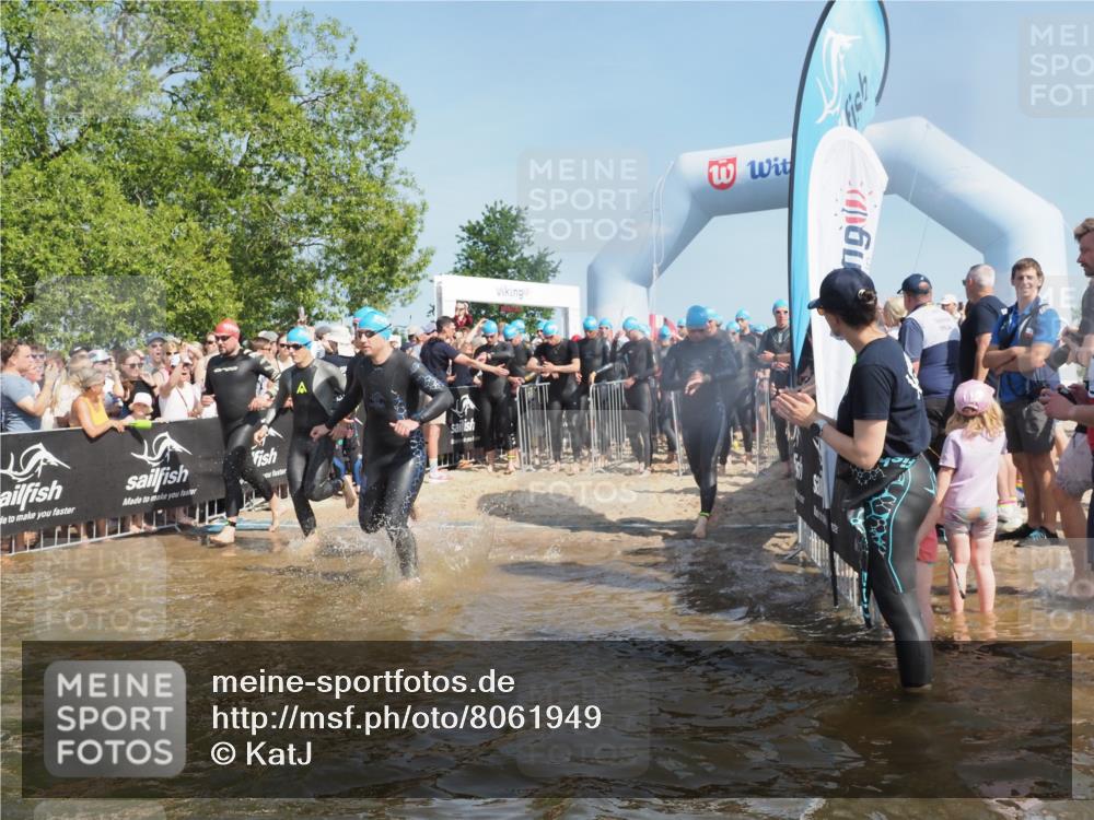 22.06.2025 - Viking Triathlon KatJ http://msf.ph/oto/8061949 22.06.2025 10:01:18 Schwimmen 38, 53, 131, 147, 173, 214, 284, 287, 311, 330, 341, 443, 444, 488, 643 meine-sportfotos.de