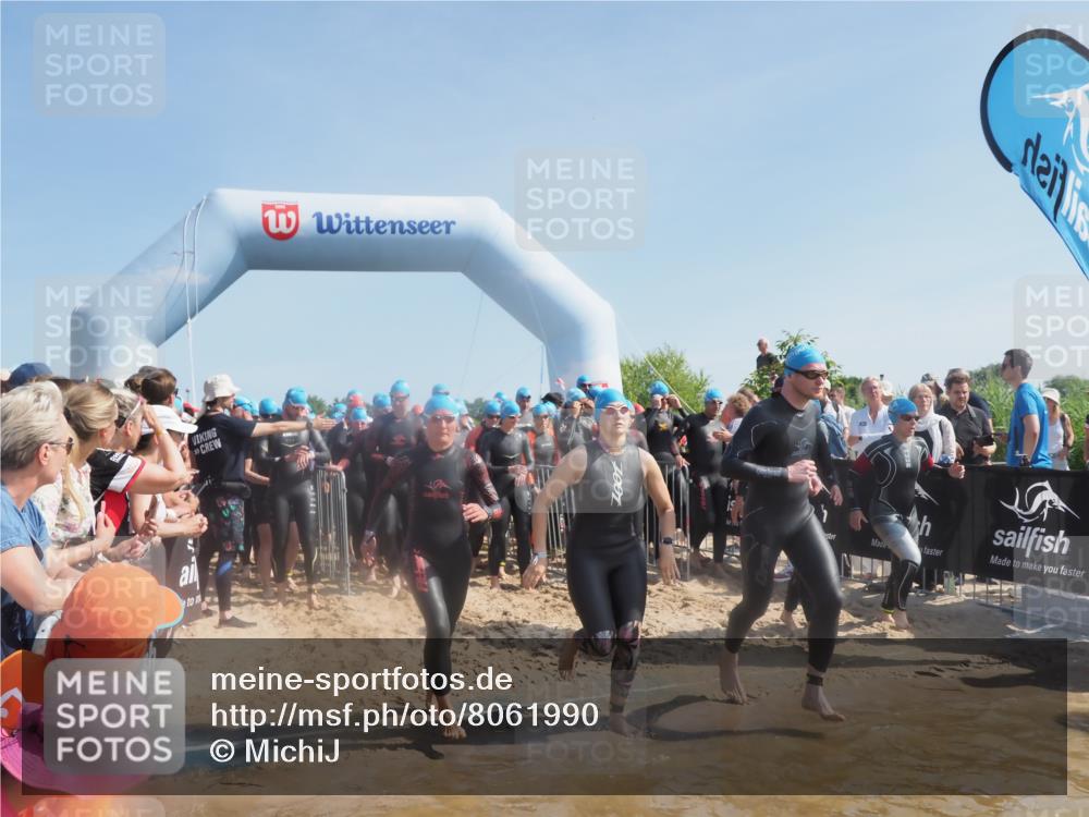 22.06.2025 - Viking Triathlon MichiJ http://msf.ph/oto/8061990 22.06.2025 10:07:20 Schwimmen 155, 201, 202, 223, 256, 267, 273, 326, 333, 343, 421, 425, 463, 531, 637 meine-sportfotos.de